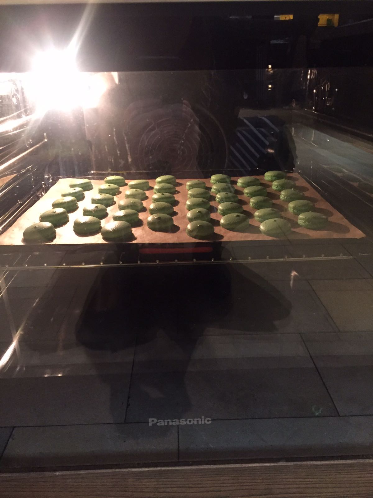 limewood-hhco-cookery-school-macarons-in-the-oven-home-at-the-heart