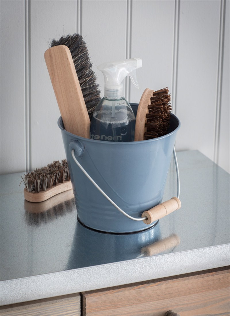 garden-trading-enamel-utility-bucket-dorset-blue-uben01-home-at-the-heart garden-trading-enamel-utility-bucket-dorset-blue-uben01-home-at-the-heart